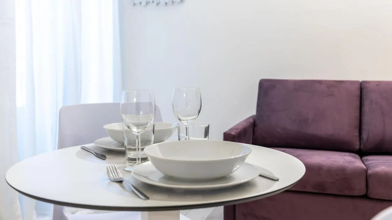 Italianway - The B Village Business Milán Apartmán