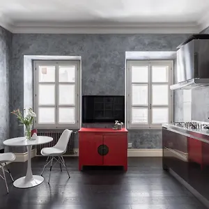 https://a-sparkle-of-red-in-trastevere.it-romehotels.com